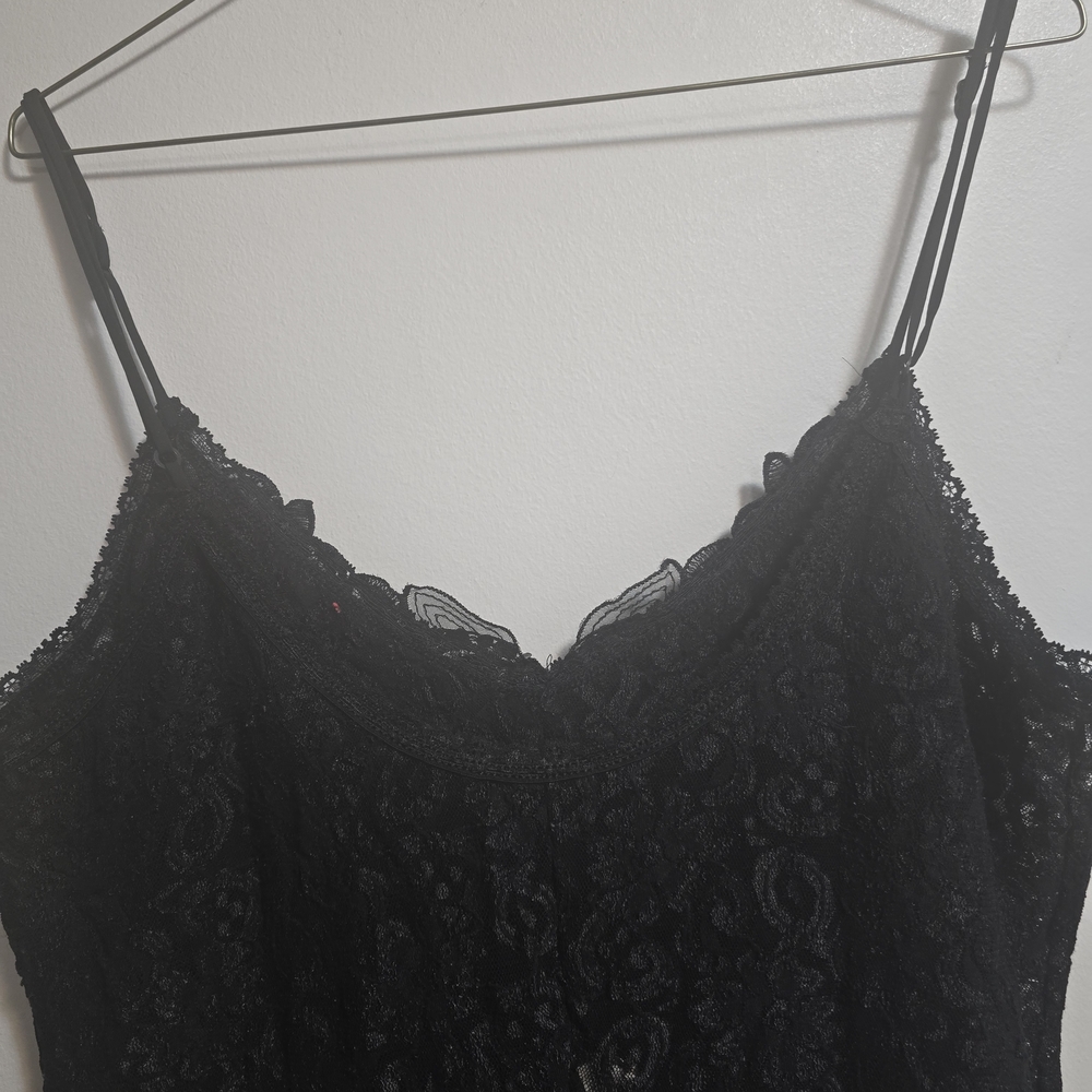 Vintage Elegant Black Lace Nightgown - Picture 9 of 11